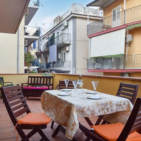 Apartament Amazing In With Wifi And 2 Bedrooms Giardini-Naxos