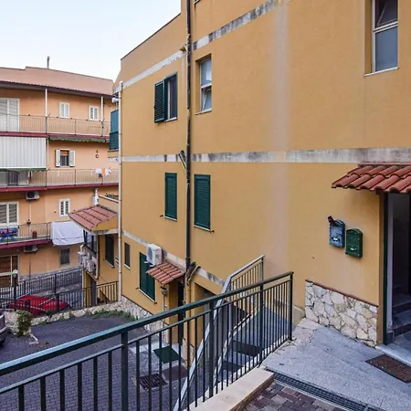 Amazing In With Wifi And 2 Bedrooms Apartment Giardini Naxos