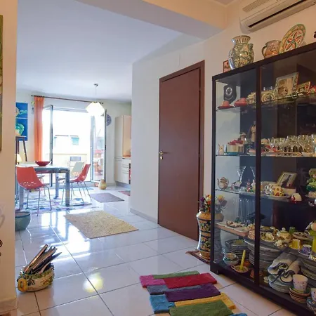 Amazing In With Wifi And 2 Bedrooms Apartment *