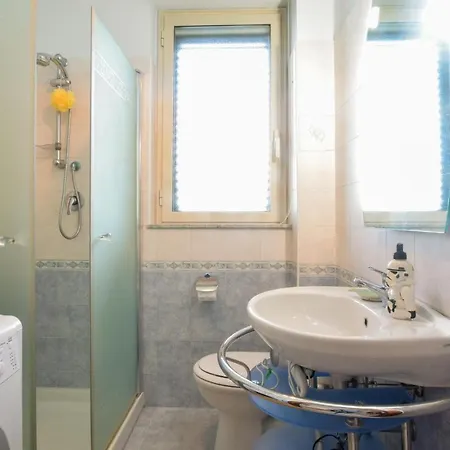 Amazing In With Wifi And 2 Bedrooms Apartment *